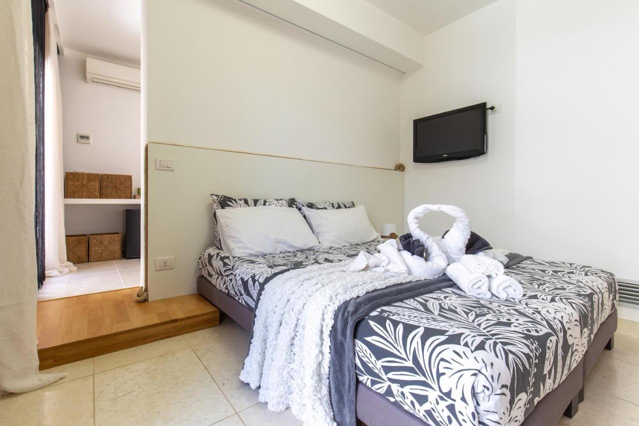 Bed and Breakfast Residenze Longhi Васто Экстерьер фото